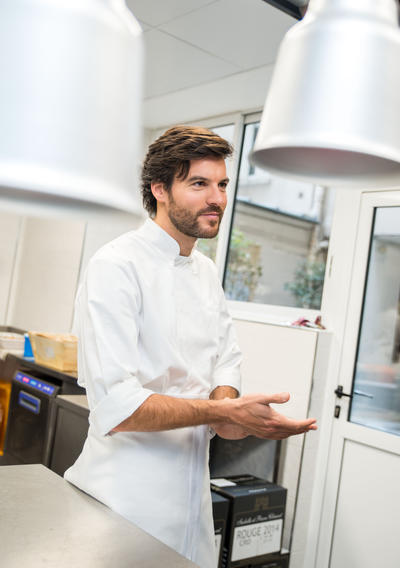 Contract catering 1